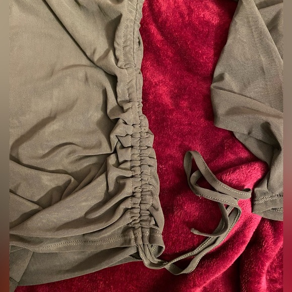 Top - Picture 3 of 6